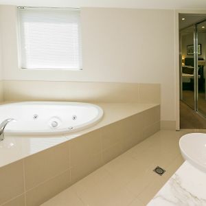 Two-Bedroom Apartment Direct Pool Access
